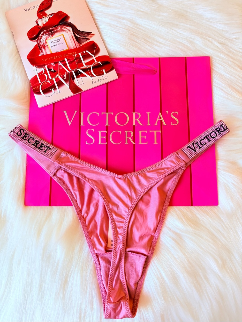 🩷🩷Victoria’s Secret logo Shine strap panty (M)🩷🩷 - Picture 2 of 2